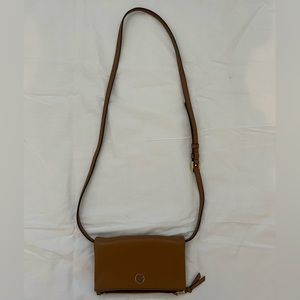 Gorgeous Tory Burch Fold Over Crossbody Bag!